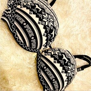 VS PINK Puppy Super Push Up